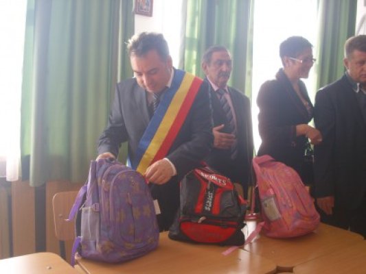 Proiectul „Ghiozdanul” continuă la Năvodari! Primăria a câştigat în faţa Curţii de Conturi